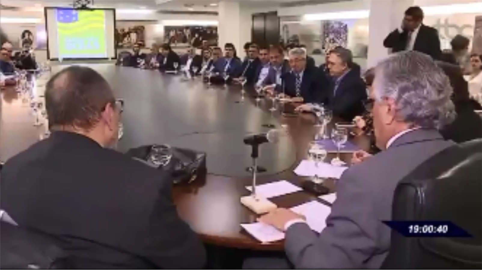 Prefeitura e governo do estado assinam protocolo de intenções para construção de polo industrial em santo antônio do descoberto